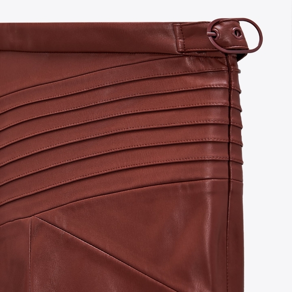 ZARA| BURGUNDY LEATHER LEGGINGS - Picture 6 of 9